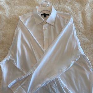 Custom fit Jos Bank mens dress shirt. 18 36/37